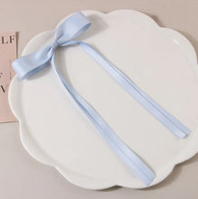 Load image into Gallery viewer, Hair Clip with Delicate Bow