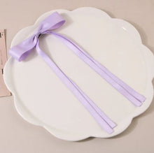 Load image into Gallery viewer, Hair Clip with Delicate Bow