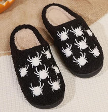 Load image into Gallery viewer, Halloween Spider Cozy Slippers