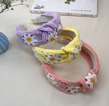 Load image into Gallery viewer, Flower Crochet Headbands