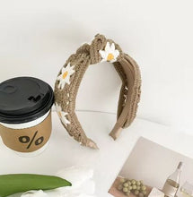 Load image into Gallery viewer, Flower Crochet Headbands