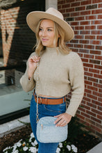 Load image into Gallery viewer, SueEllen Quilted Small Crossbody Bag with Gold Chain Strap