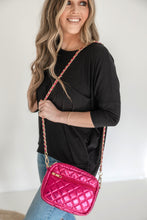 Load image into Gallery viewer, SueEllen Quilted Small Crossbody Bag with Gold Chain Strap
